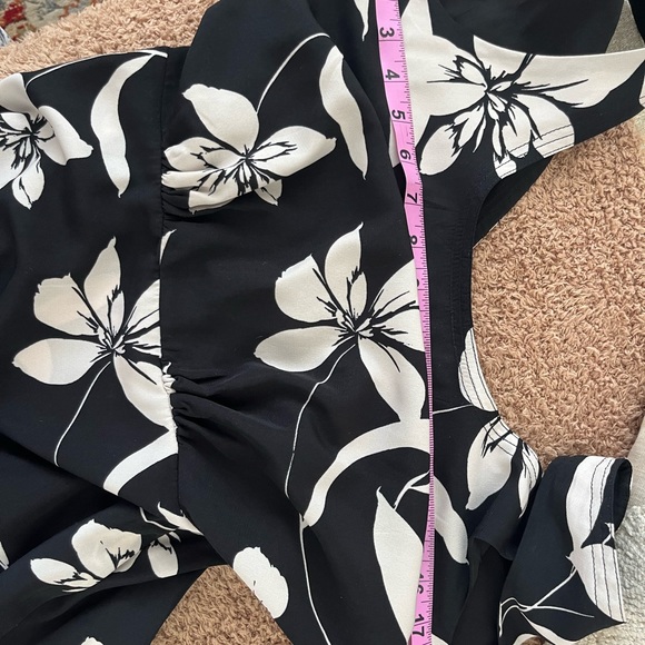 Dress - Picture 5 of 9